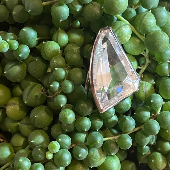 Deb Guyot faceted quartz ring in hammered sterling, big and bold size 12 - Picture 14 of 16